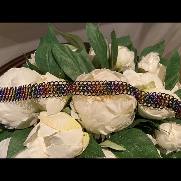Multi-coloured Chain Link Choker - Picture 2 of 2